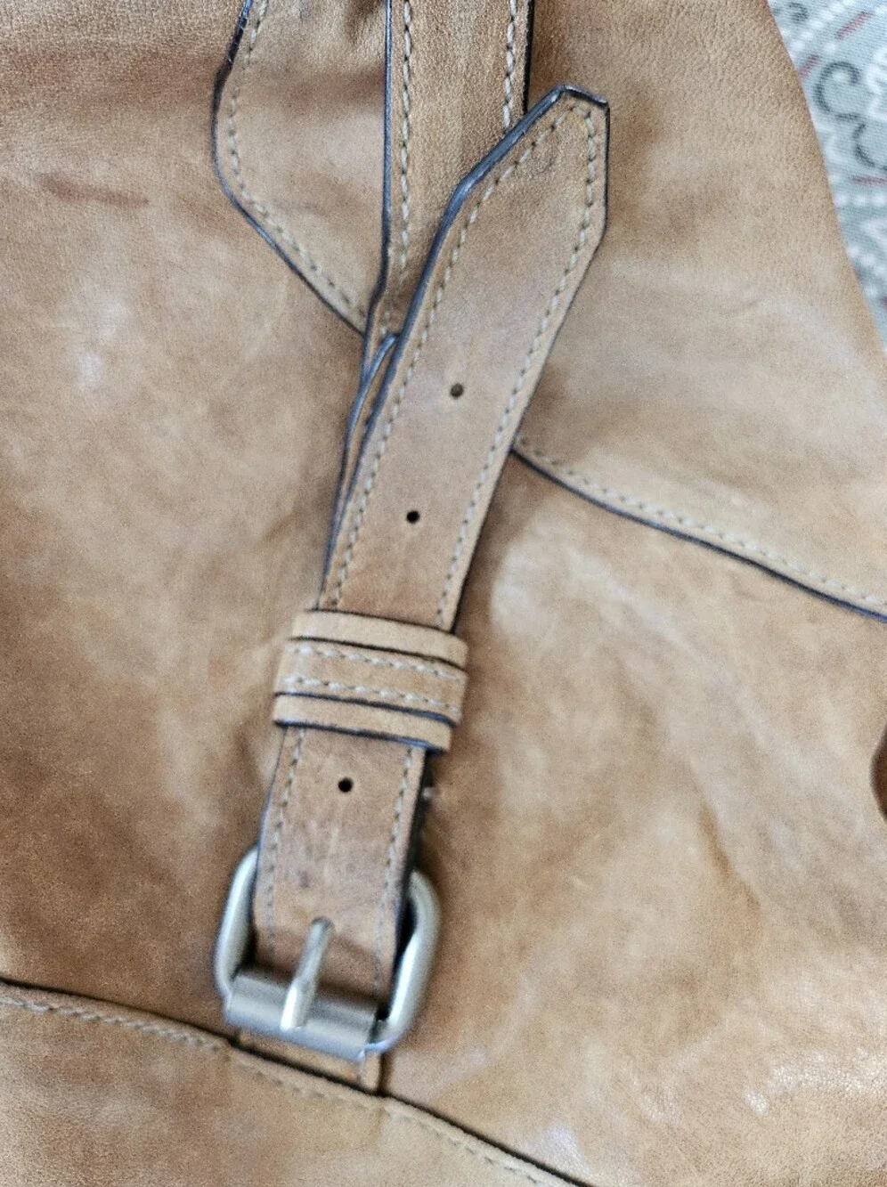 Vtg 2010 Juicy Couture Tan Leather Hobo Shoulder Bag Pad Lock Series Nice